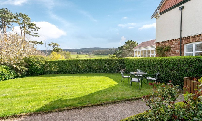 Minehead Cottage | Four star two bedroom cottage both with en suite facilities
