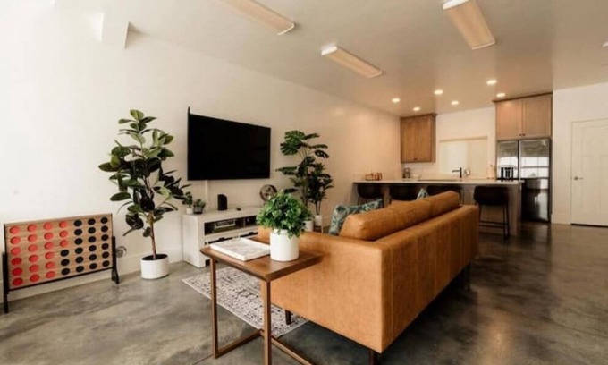 Chico House | Fox Cove #2