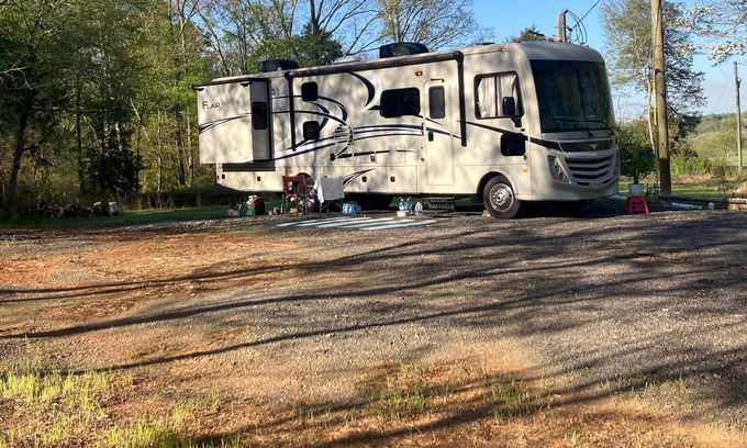 Madisonville RV Rental | Fox Den Meadow