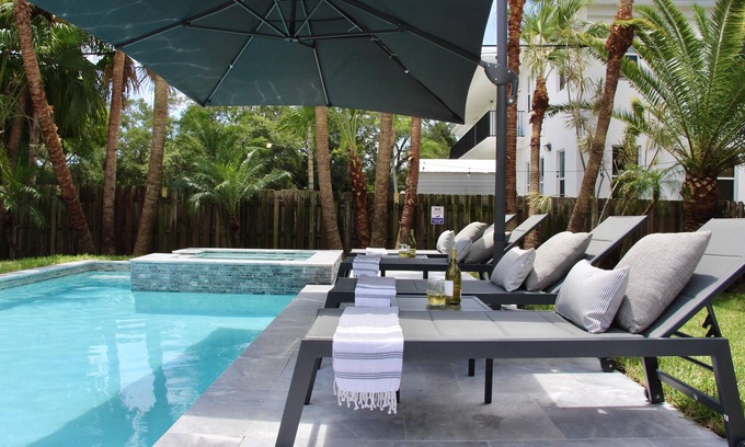 Croissant Park House | Fox Private Resort- Near Downtown & Beach