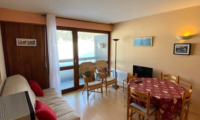 Autrans-Meaudre-en-Vercors Apartment | Charming 1BR Apartment in Autrans - Close to Ski Slopes and Village Center