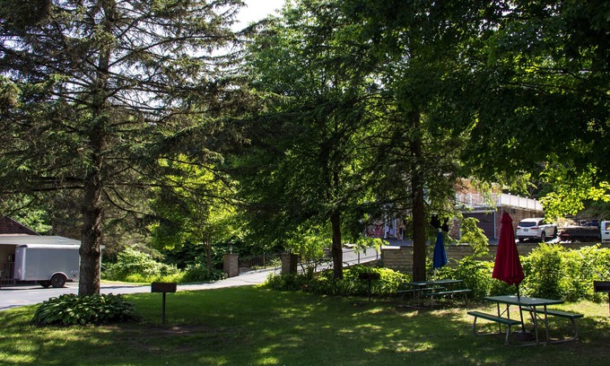 Lake George Hotel | Fran Cove Motel