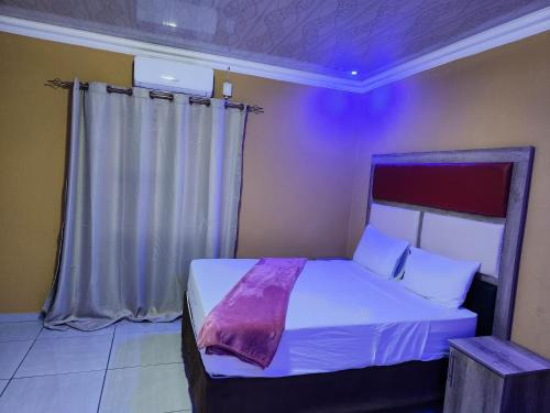 Emfuleni House | Francos guest lodge accommodation