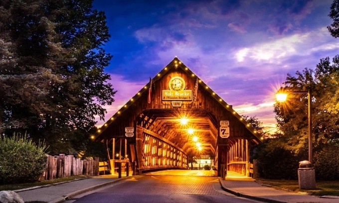 Birch Run Township House | Frankenmuth Country Escape June special rent at least 2 nights get a night free