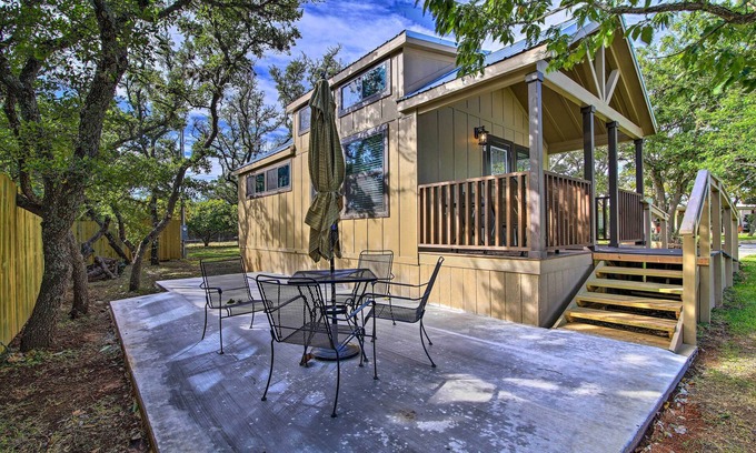 Fredericksburg Cottage | Fredericksburg Cottage ~ 1 Mile to Main Street!