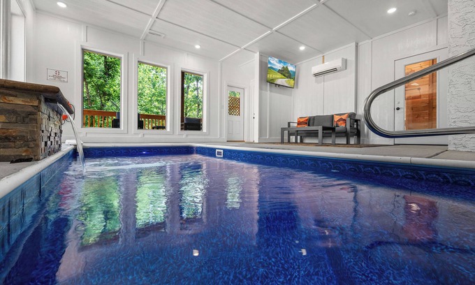 Sevierville Cabin | Free Attraction Passes! Indoor Heated Pool, Hot Tub, Arcade Games, Putt Putt