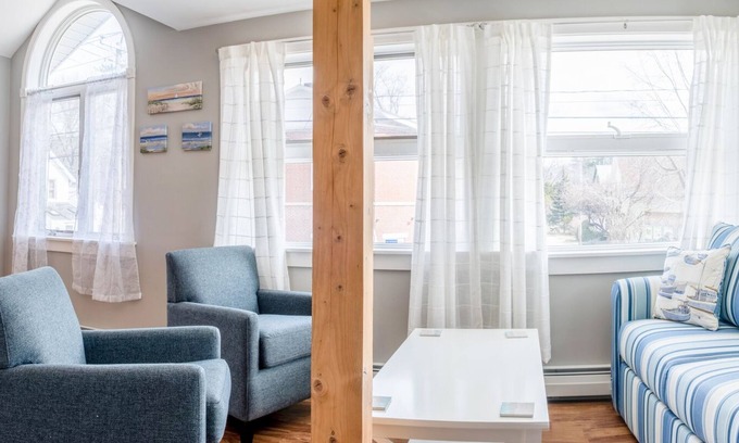 Bar Harbor Apartment | Free Breakfast In Downtown Main Street Apt A