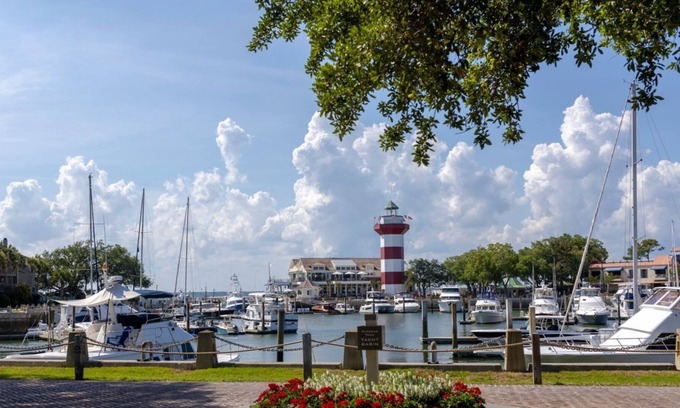 Harbour Town Resort | FREE GOLF FOR TWO, Waterfront Sea Pines Heritage Club at Harbour Town Resort