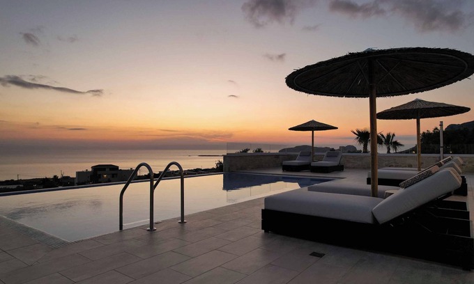 Falassarna Villa | Free heated pools & 800m sea