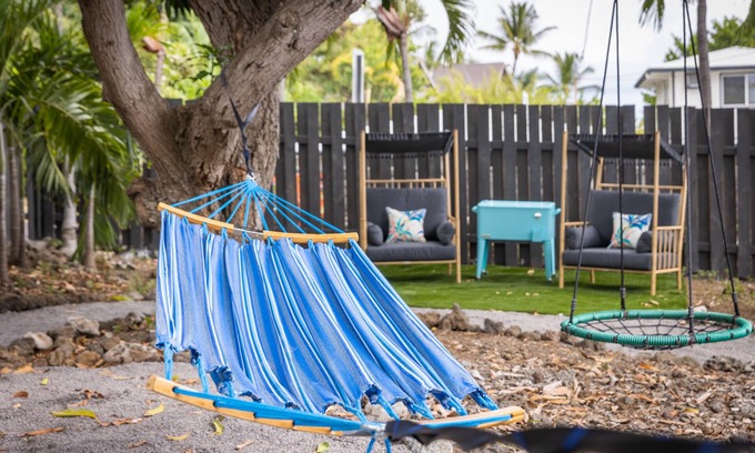 Kailua-Kona House | free parking - walk to Honl beach & Downtown Kona