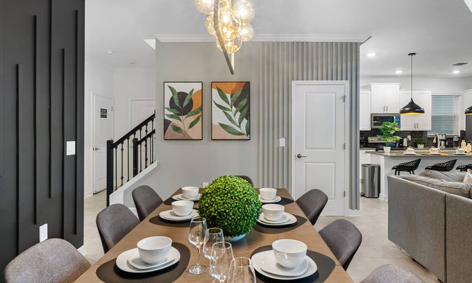 Four Corners House | FREE POOL HEAT - Gated Resort Home & Near ALL Theme Parks