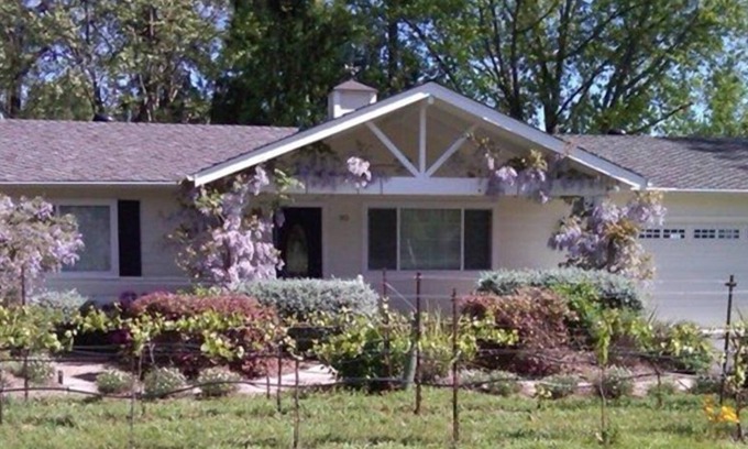 Kenwood Cottage | French Country Cottage & Vineyard w/ Hot Tub - Sonoma