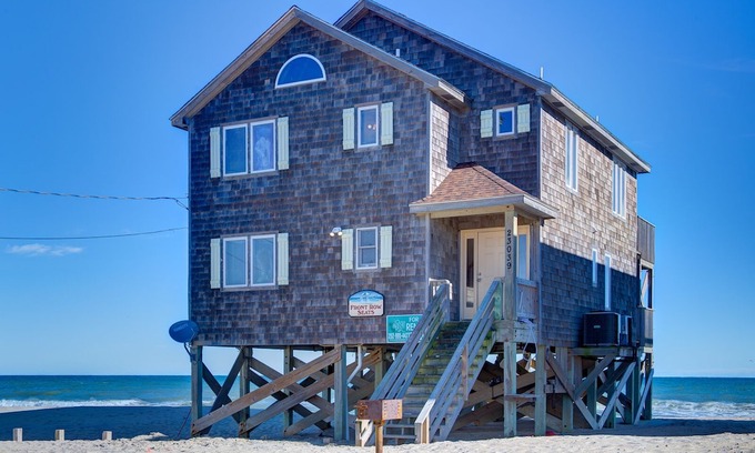 Rodanthe House | Front Row Seats - Peaceful 4 Bedroom Oceanfront Home in Rodanthe