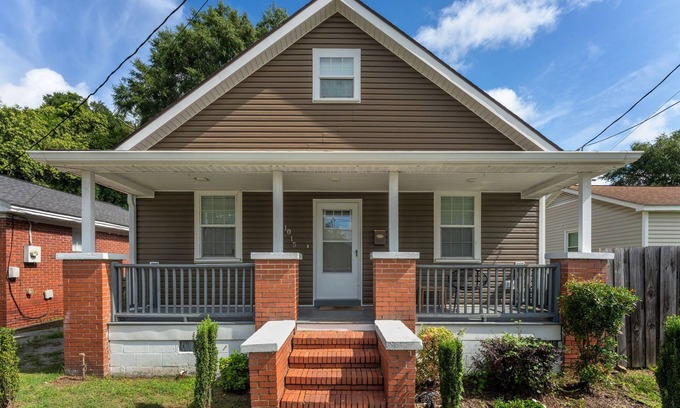 Wilmington Apartment | Full Home Soda Pop Cottage