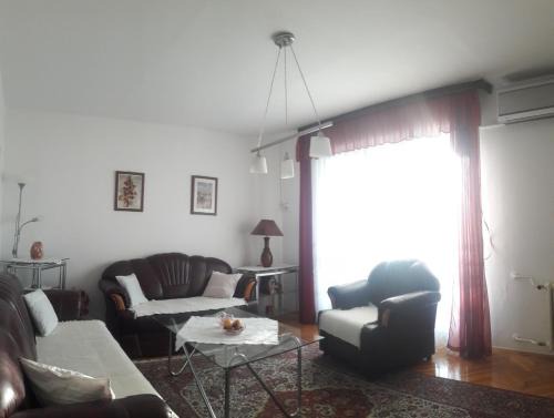 Mostar House | Full View
