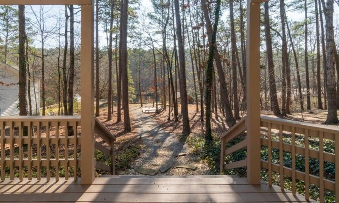 Hot Springs Village House | Fully equipped for fun on Lake Coronado