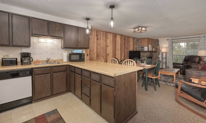 Winter Park Condo | Fully equipped kitchen, updated interior in this cozy condo