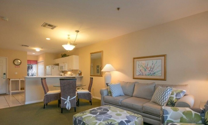 Naples Condo | FULLY FURNISHED - GREENLINKS - LELY RESORT
