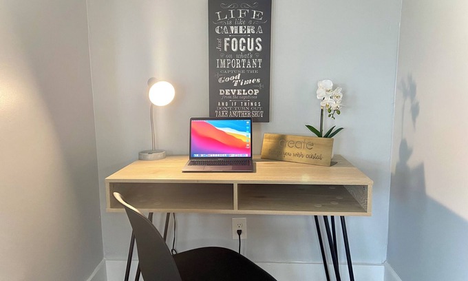 Detroit Apartment | Fully Furnished/Perfect for Extended Stays & Prof