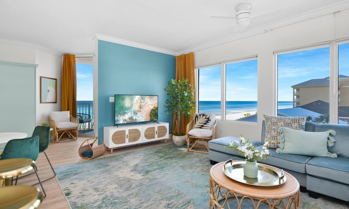 Panama City Beach Condo | Fully Remodeled - Sweeping Views - Spacious 2BR/2BA - Bar/Coffee Shop Downstairs