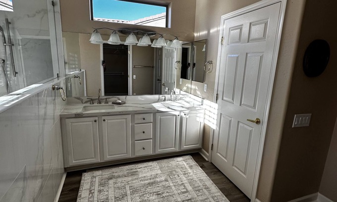 Surprise House | Fully Renovated 3-bedroom house in Sun City Grand