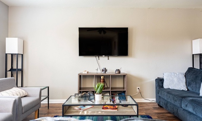 North San Antonio - SAT House | Fully renovated 4BR close to everything