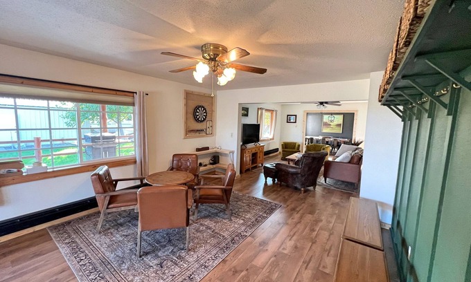 Fort Smith House | Fully Renovated Historic Home - One mile to the Bighorn River Fort Smith, MT