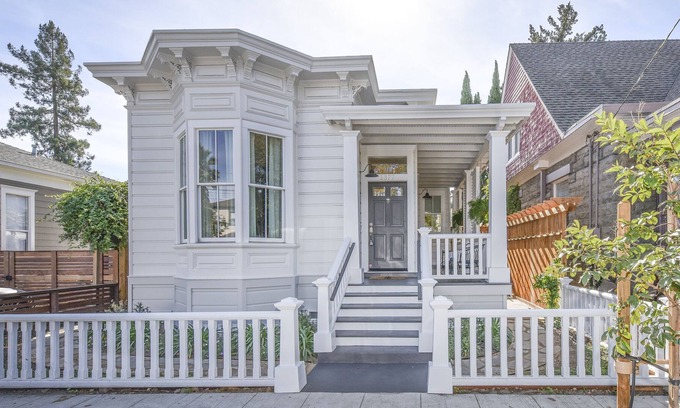 Napa House | Fully restored historical home in the heart of downtown Napa!