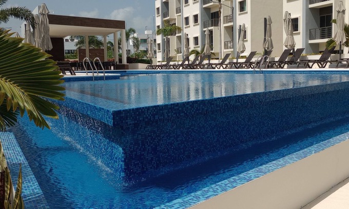 S.M. 57 Condo | Fun 2-bedroom condo with pool!