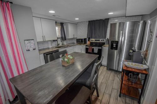 Berkley House | Fun and Affordable Dual Bedroom Lower Unit in Vibrant Denver
