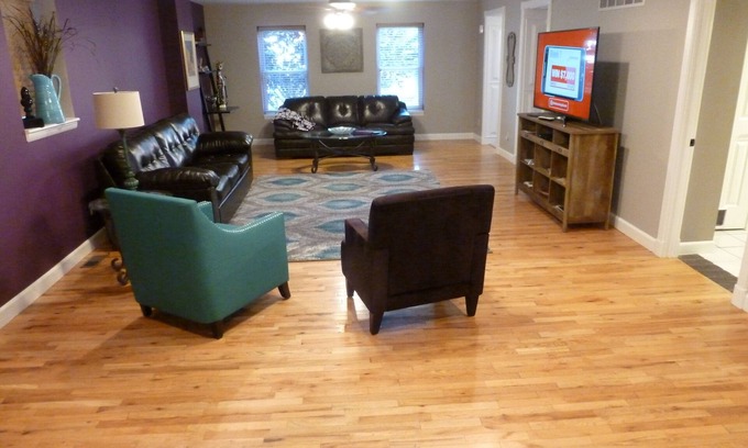 Soulard House | Fun and walkable area, sleeps 9, private parking and patio, newly renovated!