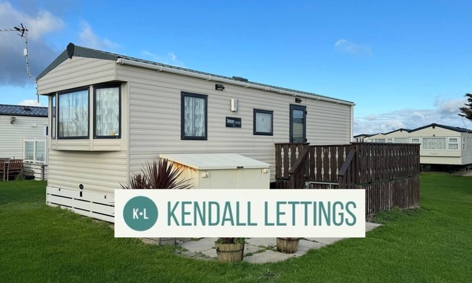 Selsey House | Fun in the sun at Seal Bay Resort, Selsey!