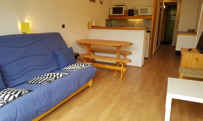 Arc-2000 Apartment | Functional studio in Arc 2000, close to slopes and shops