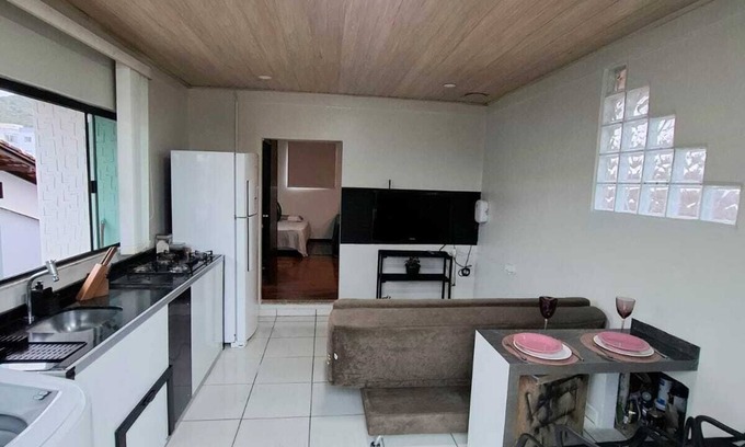 Jardim Iririu Apartment | Furnished loft close to In the center with private garage.