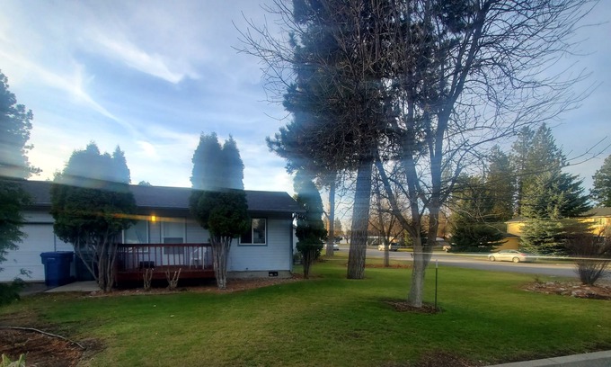 Post Falls House | Furnished 2 bedroom 1 bath quiet duplex