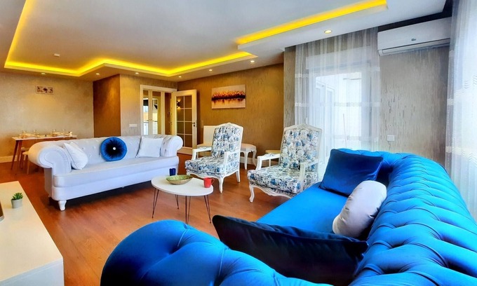 Antalya City Centre Apartment | Furnished Flat Near Beaches in Muratpasa, Antalya