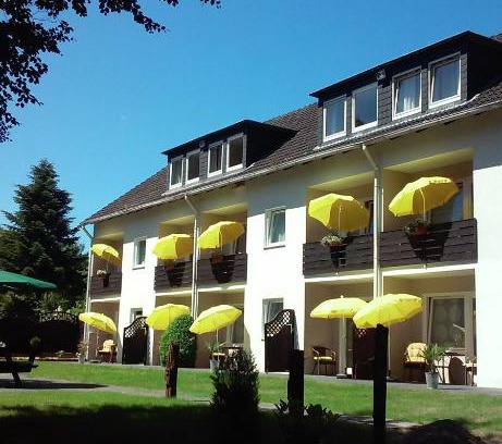 Westensee Apartment | Gästehaus Falkenhof