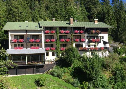 Mittenwald House | Gästehaus Lärchenhang