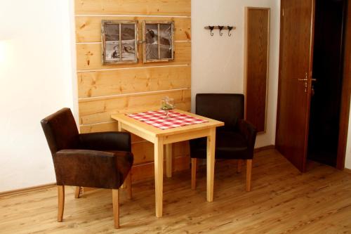 Obergrainau Apartment | Gästehaus Ostler