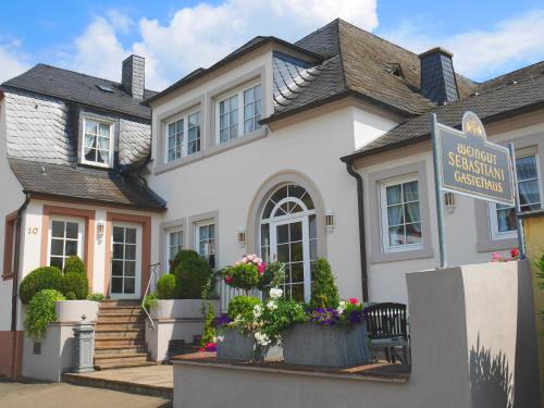 Mehring House | Gästehaus Sebastiani