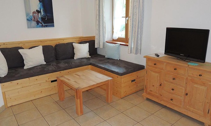 Lenggries Apartment | Gästehaus Weissenbauer