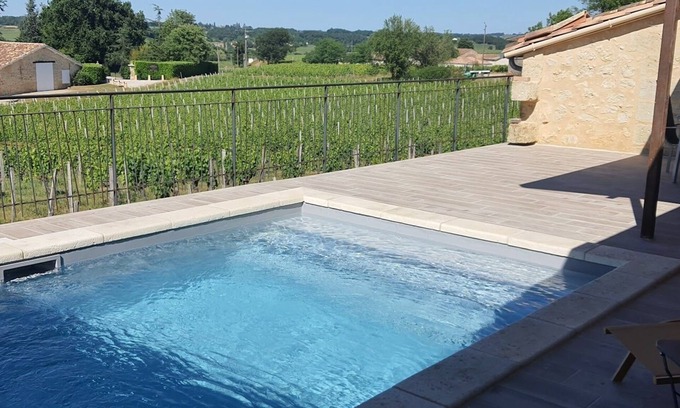 Saint-Christophe-des-Bardes House | Gîte Le Panoramique, 1 bedroom