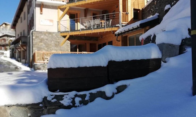 Valmeinier Apartment | Gîte 1- 8 persons- 4 bedrooms- Covered terrace