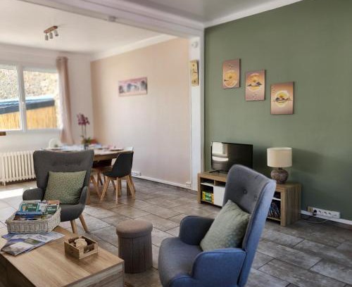 Lessay House | Gîte 3 étoiles l'incontournable de Lessay - 6 pers - jardin clos - bébé, Chiens ok -mer 6kms