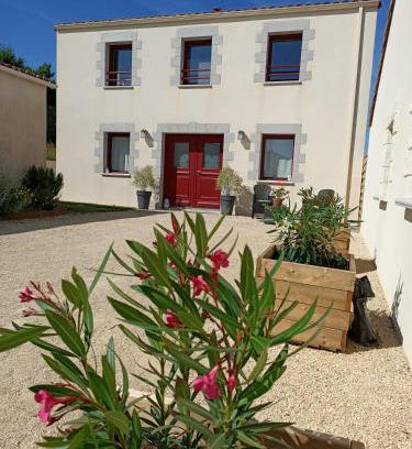 Saint-Michel-Mont-Mercure House | Gîte atypique plus haut de Vendée 10mn Puy duFou