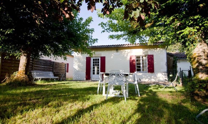 Noaillan House | Gîte Aux Tuileries