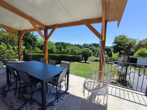 Azerailles House | Gîte chez Julia cosy en bois avec son jardin