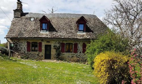 Saint-Martin-la-Meanne Apartment | Gîte de France à Saint-Martin-la-Méanne 2 épis - Gîte de France 5 personnes MAE-9854