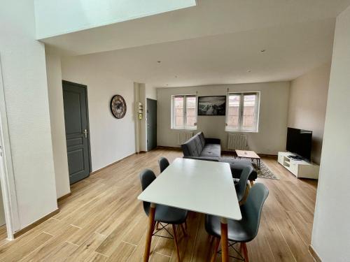 Phalempin Apartment | Gîte Le Plain Pied - 5min de la gare vers Lille - Arras - Lens