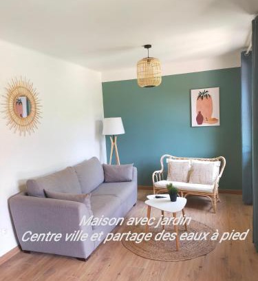 L'Isle-sur-la-Sorgue House | Gîte Les Demoiselles des Sorgues